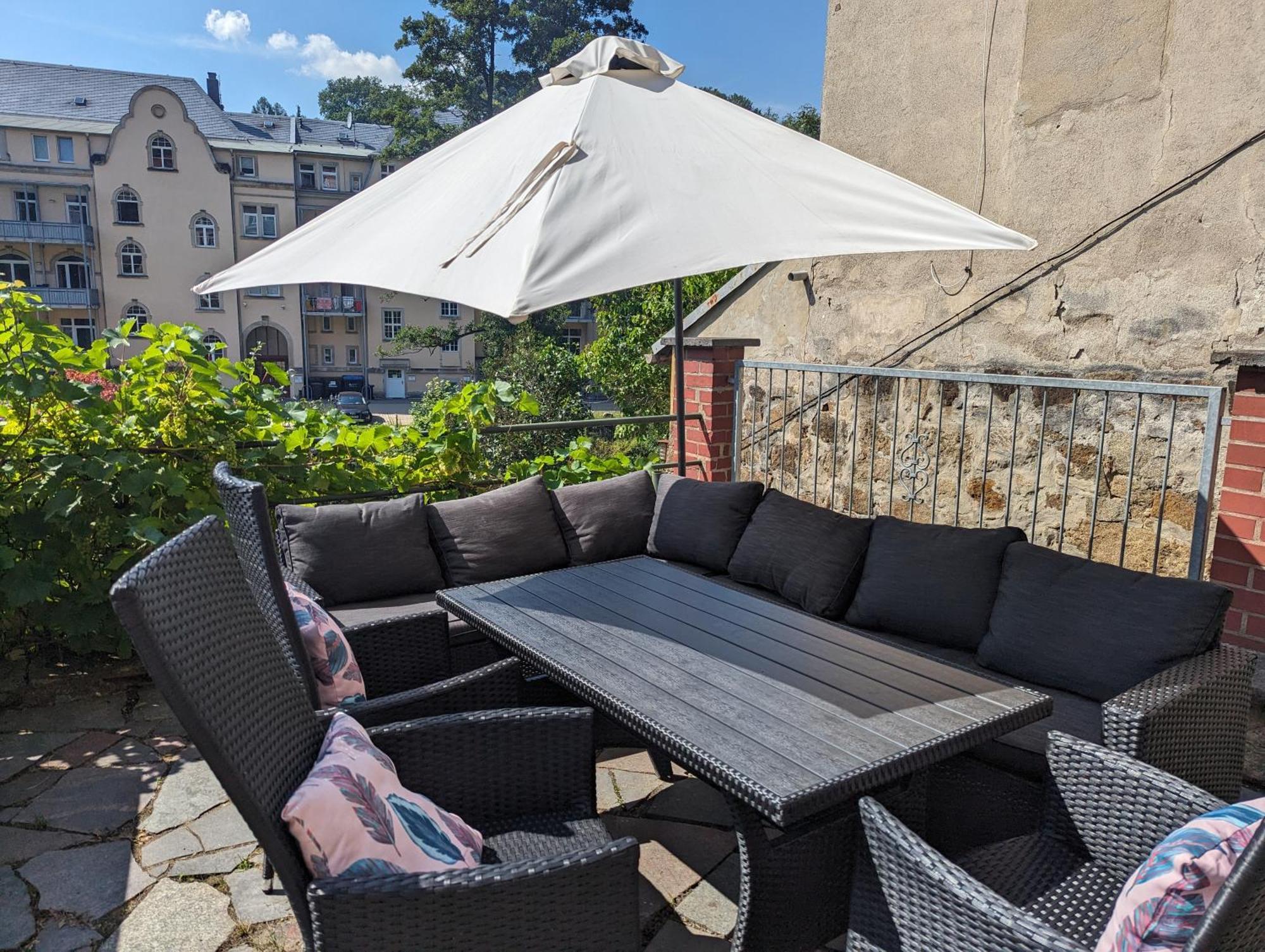 Famzi - Urlaubsmagie - Familienwohnung Mit Gemeinschaftsgarten, -Sauna & -Pool Sebnitz Exterior foto